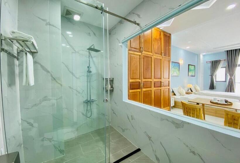 اتاق استاندارد با بالکن, Nắng Homestel Tây Ninh