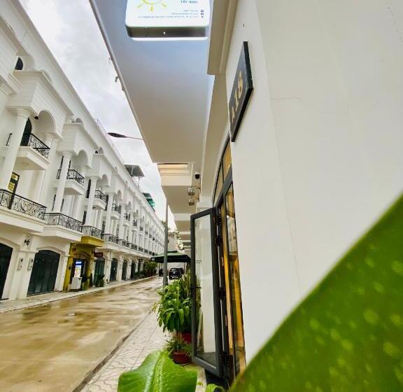 اتاق استاندارد با تخت بزرگ, Nắng Homestel Tây Ninh