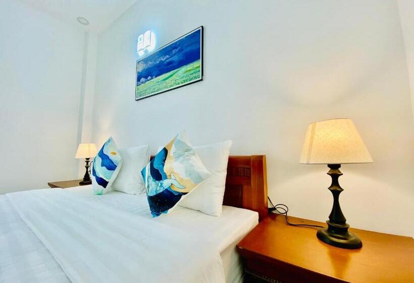 اتاق استاندارد با تخت بزرگ, Nắng Homestel Tây Ninh