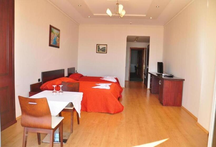 חדר סטנדרט נוף לגינה, Dajti Park Resort