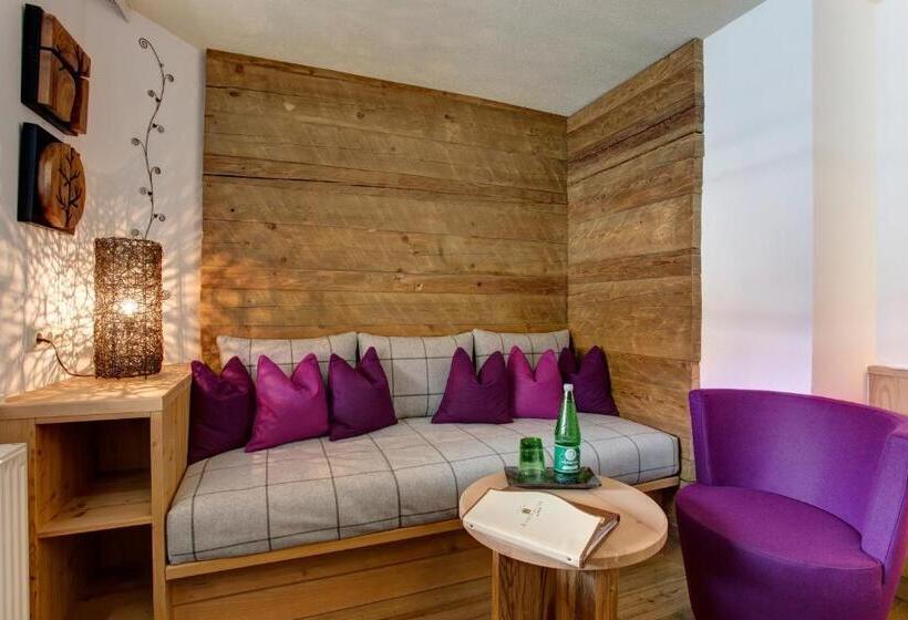 חדר סטנדרט לשלושה, Garni   Restaurant Kaminstube