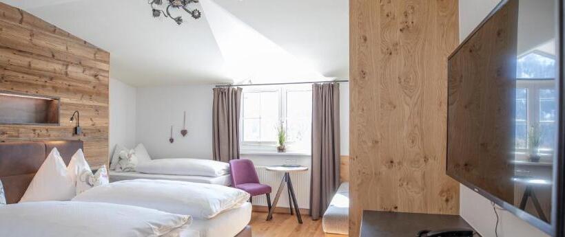 חדר סטנדרט לשלושה, Garni   Restaurant Kaminstube