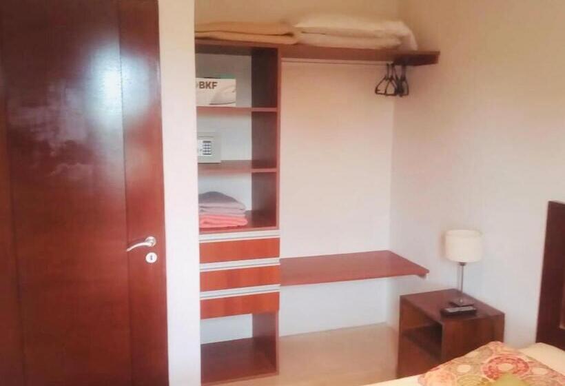 스탠다드 스튜디오, Las Brisas