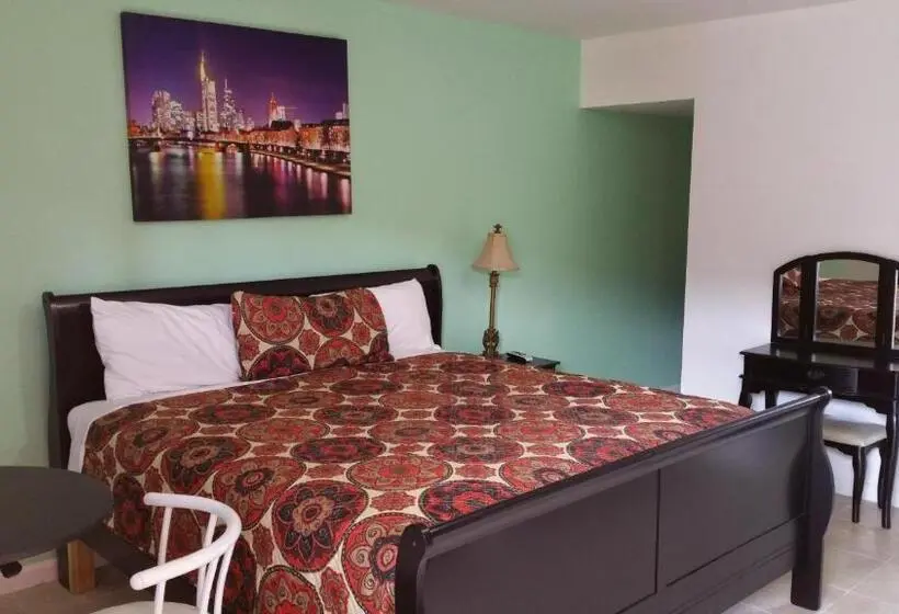 اتاق استاندارد با تخت بزرگ, Royal Budget Inn