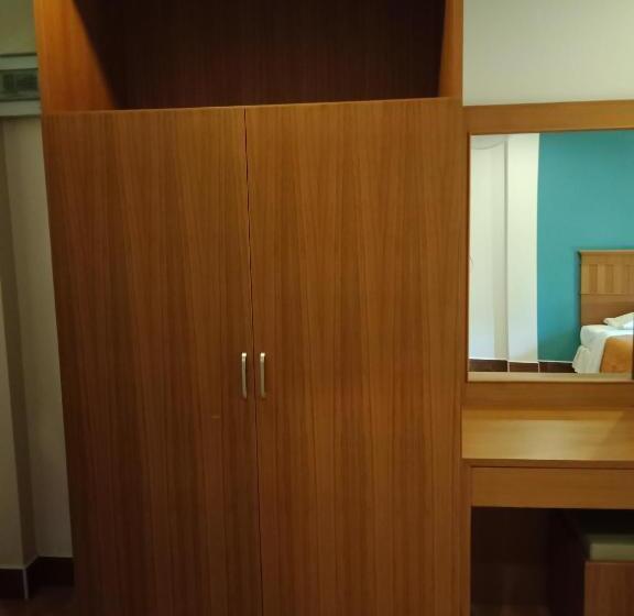 غرفة سوبيريور, N.d.