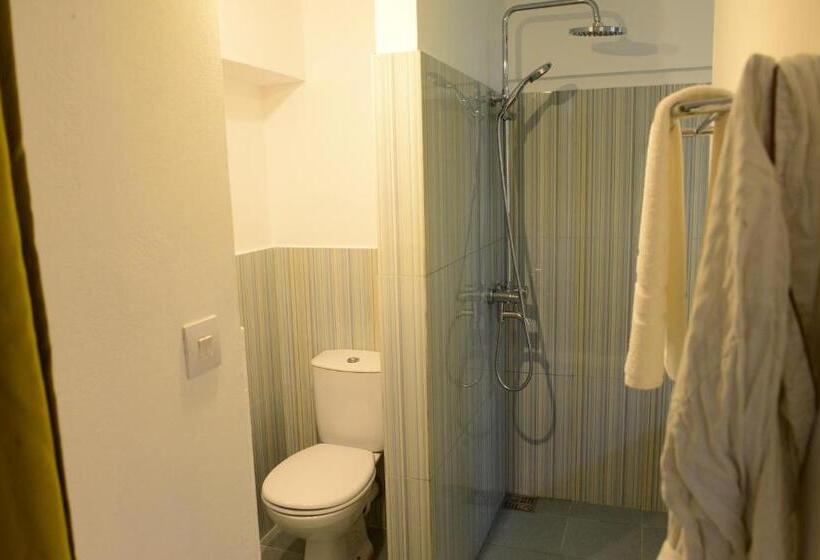 اتاق اکونومی, Le Secret De Jasmin