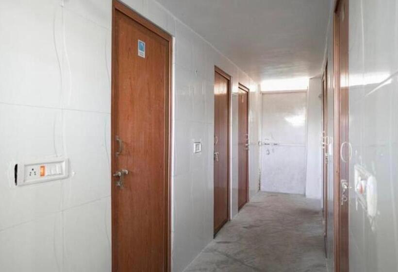 מיטה בחדר משותף, Sachi Home