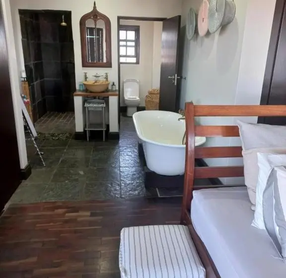 キングサイドベッドのスタンダードワンルーム, Whale Rock Guest House