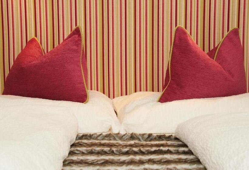 Comfort room with balcony, Pension Pitze