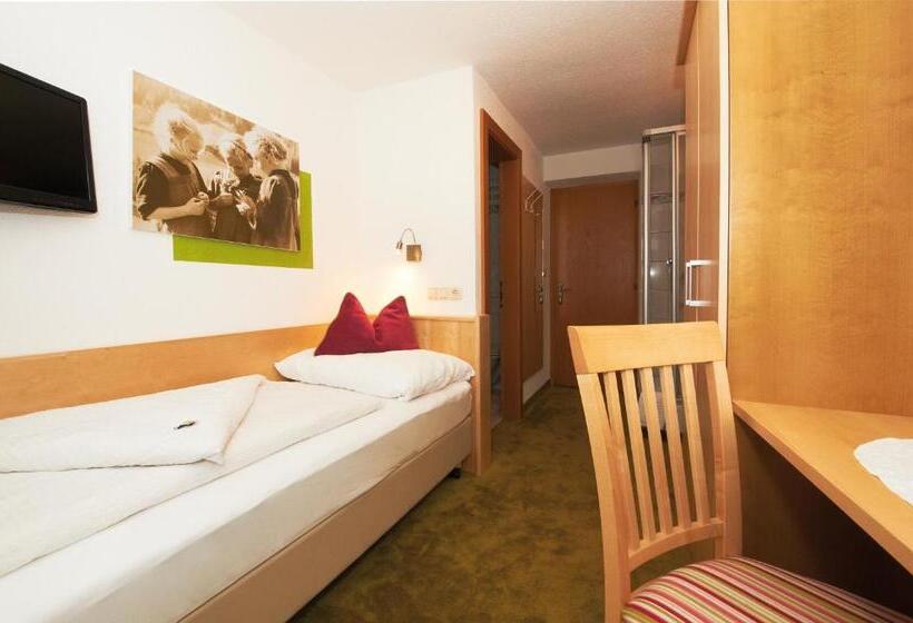 Standart Tek Kişilik Oda, Pension Pitze