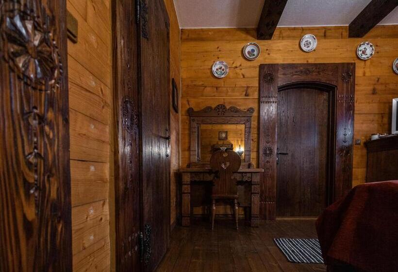 سوییت جونیور, Koruna