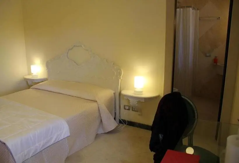 Standard Kolmen Hengen Huone Puutarhanäkymä, Sicilia Bedda B&b