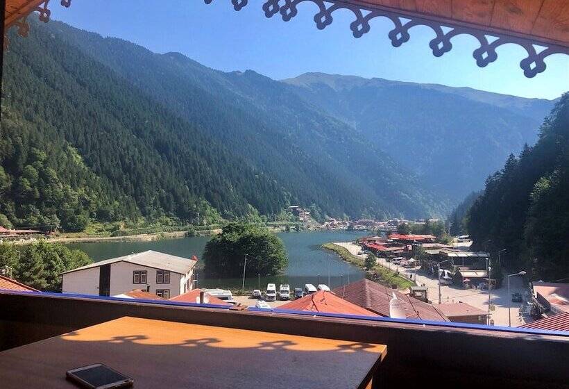 جناح مطل على البحيرة, Cerrahpaşa Sui̇te