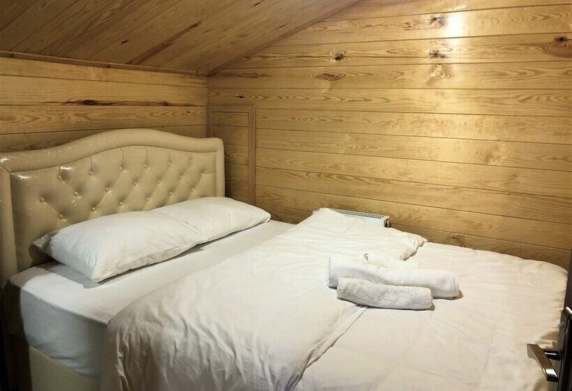 Suite with lake view, Cerrahpaşa Sui̇te