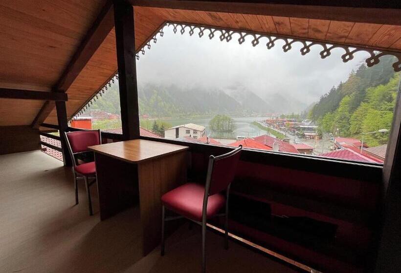 Suite with lake view, Cerrahpaşa Sui̇te