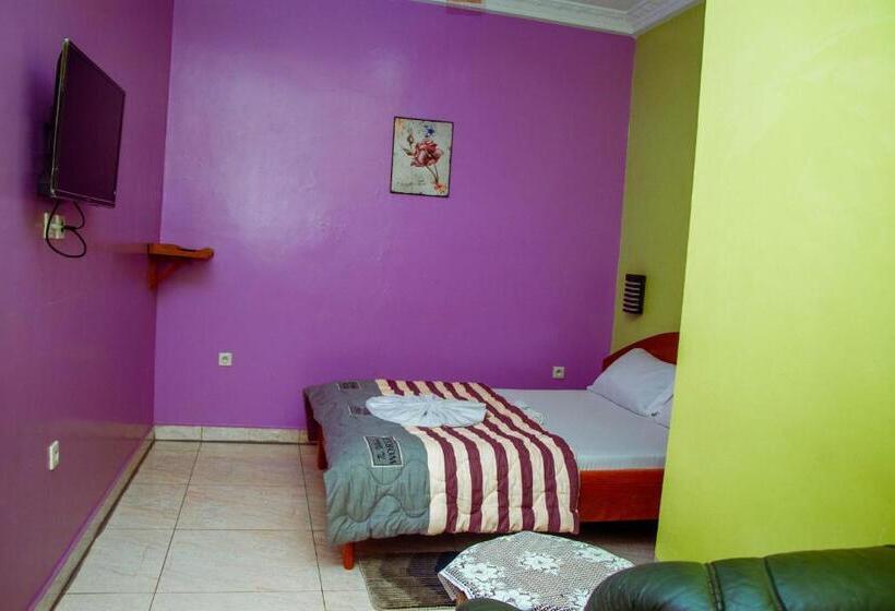 Chambre Standard, Alicia