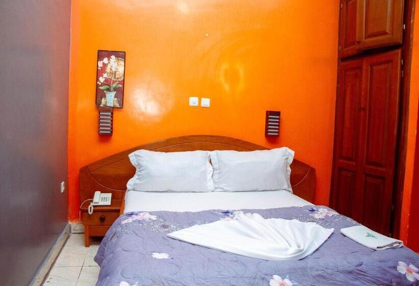 Chambre Deluxe, Alicia
