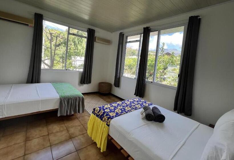 اتاق استاندارد چهار تخته, Pare Lodge Tahiti