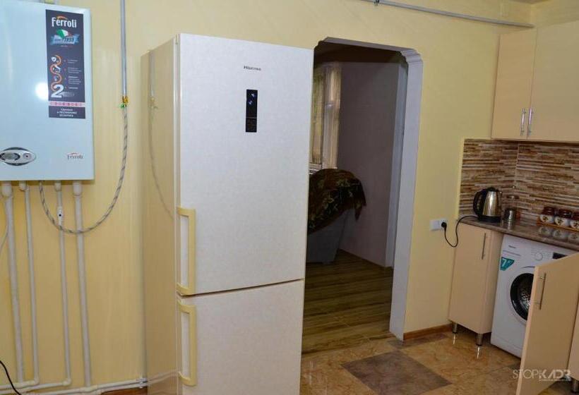 اتاق استاندارد یک نفره, Narek B&b