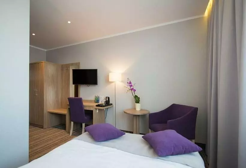 Deluxe Yhden Hengen Huone, Almarco