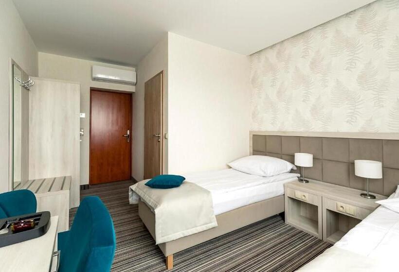 חדר דלוקס, Almarco