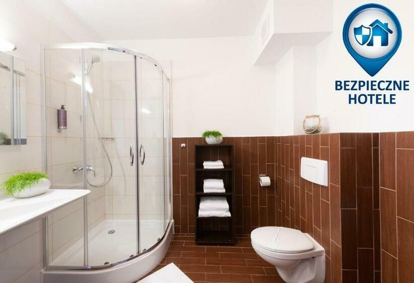 标准间, Blue Marine Mielno