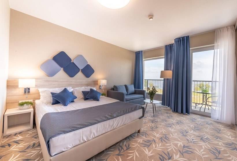 家庭间, Blue Marine Mielno