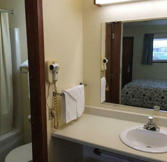 غرفة قياسية, Budget Inn