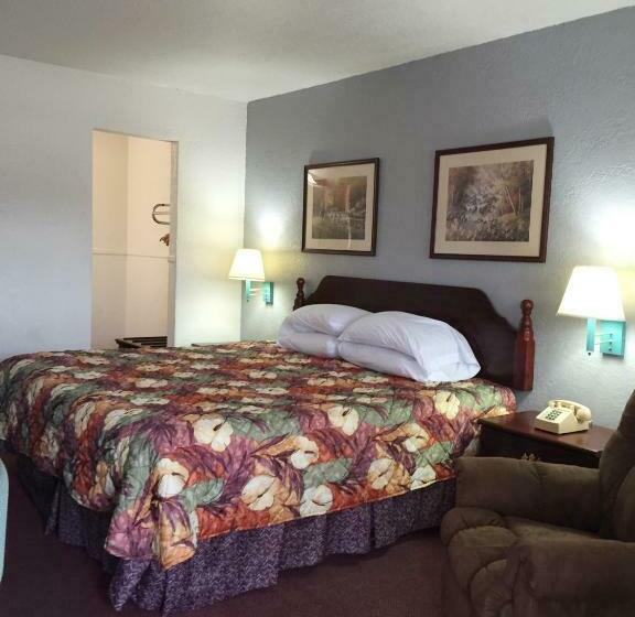 غرفة قياسية سرير كينج, Budget Inn