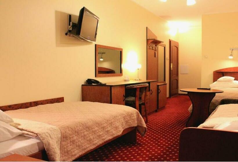 スタンダードトリプルルーム, Continental