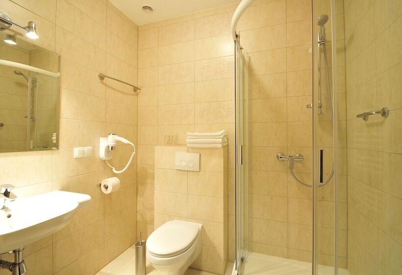 スタンダードシングルルーム, Continental