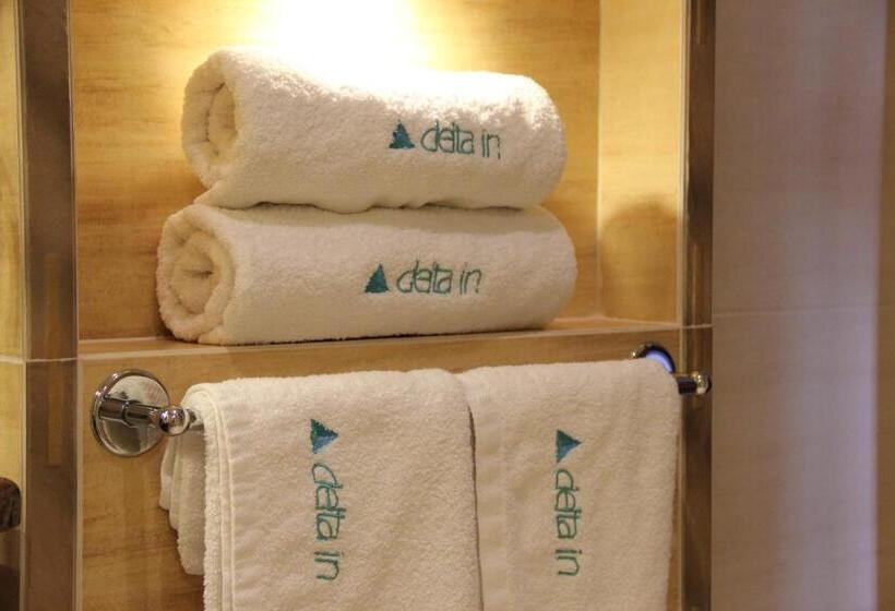 Номер Комфорт, Delta In