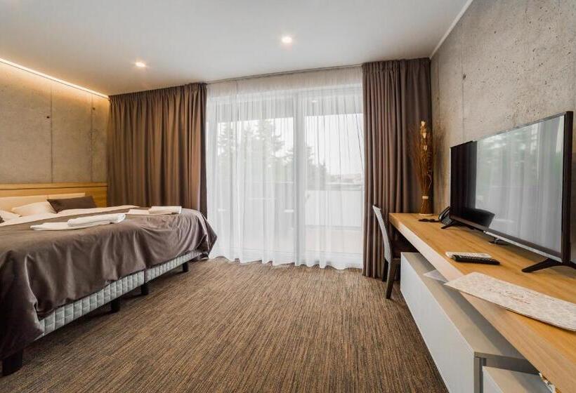 豪华房间, Dolphin