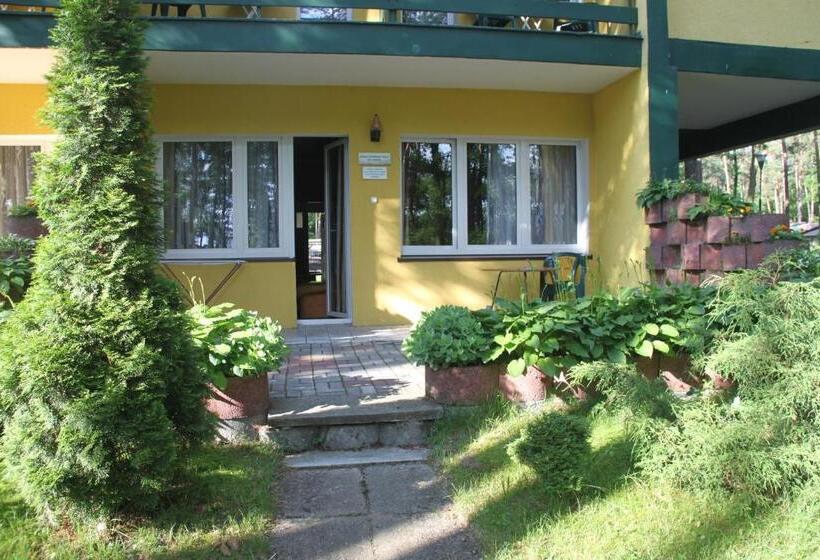 Suite with lake view, Zielony & Ow Borowik & Pensjonat Manhattan   Centrum Rekreacji I Wypoczynku Gastrotur