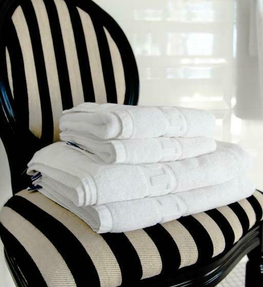 Номер Deluxe, Dwór Sanna