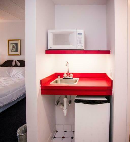 풀장 전망 스위트, Staybridge Suites Rehoboth Beach, An Ihg