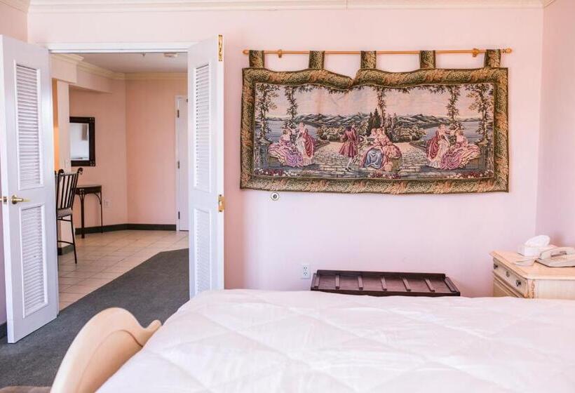 디럭스 스위트 킹 침대, Staybridge Suites Rehoboth Beach, An Ihg