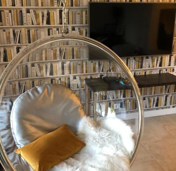 스탠다드 트리플 룸, Imperium