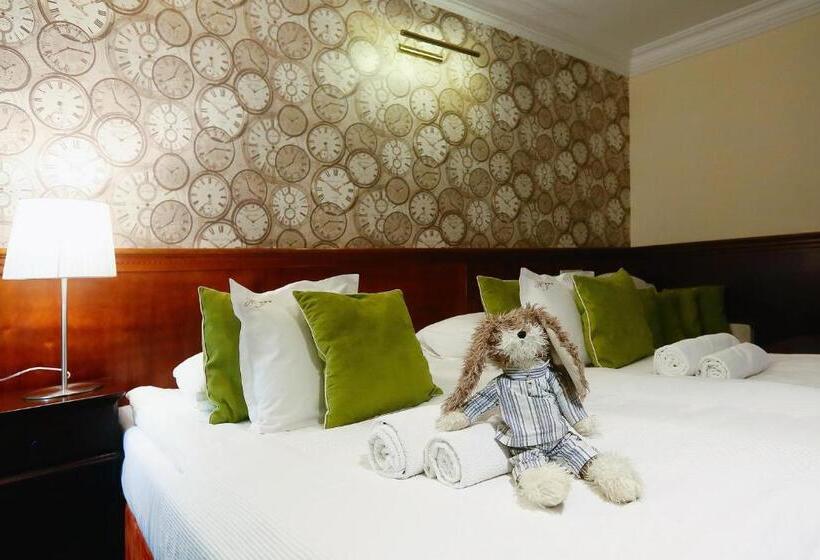 4인용 스탠다드 룸, Imperium