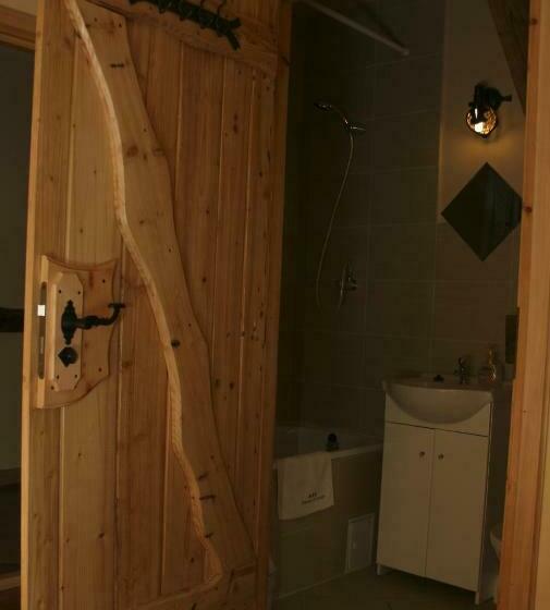 غرفة قياسية رباعية, Impresja Krasiczyn