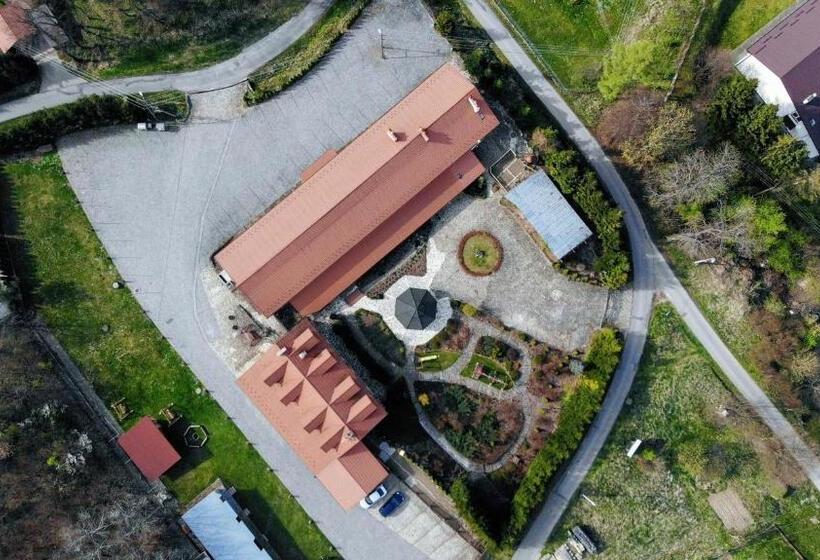 غرفة قياسية, Impresja Krasiczyn