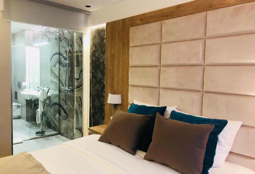 غرفة ديلوكس فردية, Ines