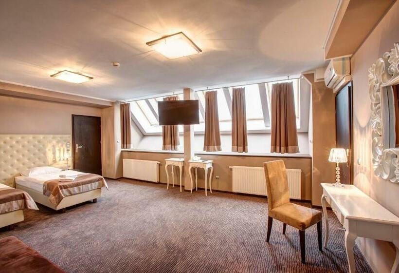 Номер Deluxe, Jedlinka