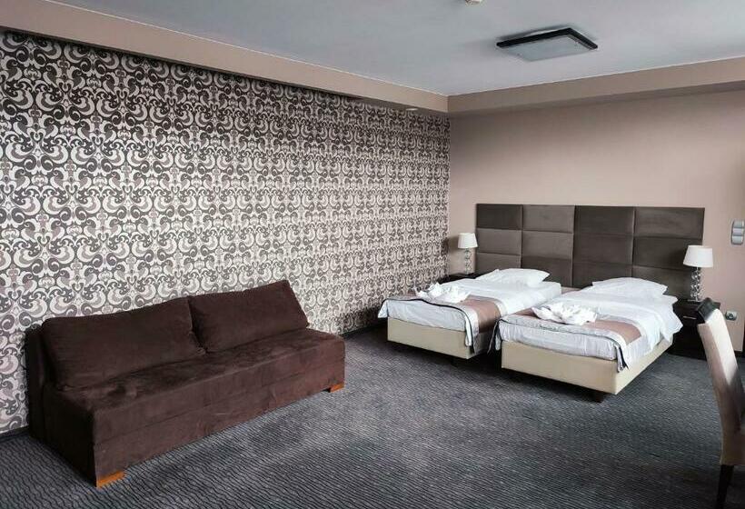 Номер Deluxe, Jedlinka