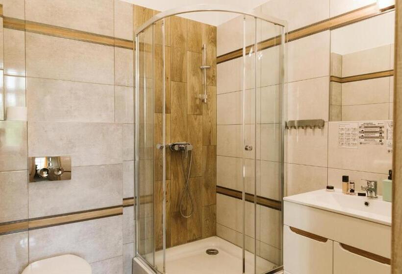 Студия Superior, Jedlinka