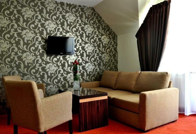 스탠다드 트리플 룸, Nad Wigrami