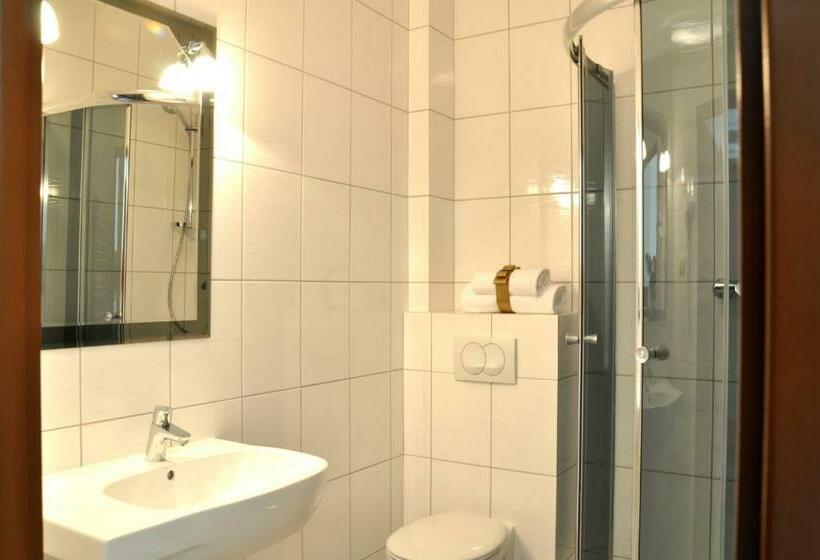 스탠다드 룸, Nad Wigrami