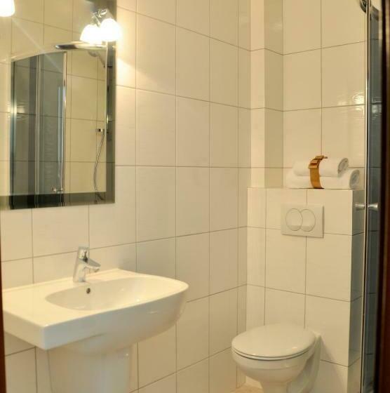 스탠다드 트리플 룸, Nad Wigrami