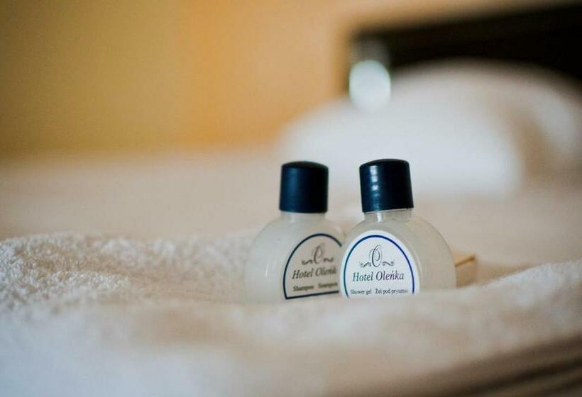 غرفة قياسية فردية, Oleńka