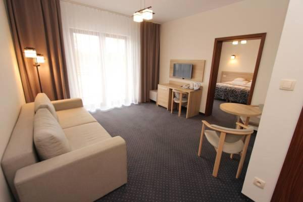 شقة غرفة واحدة, Sunset Spa